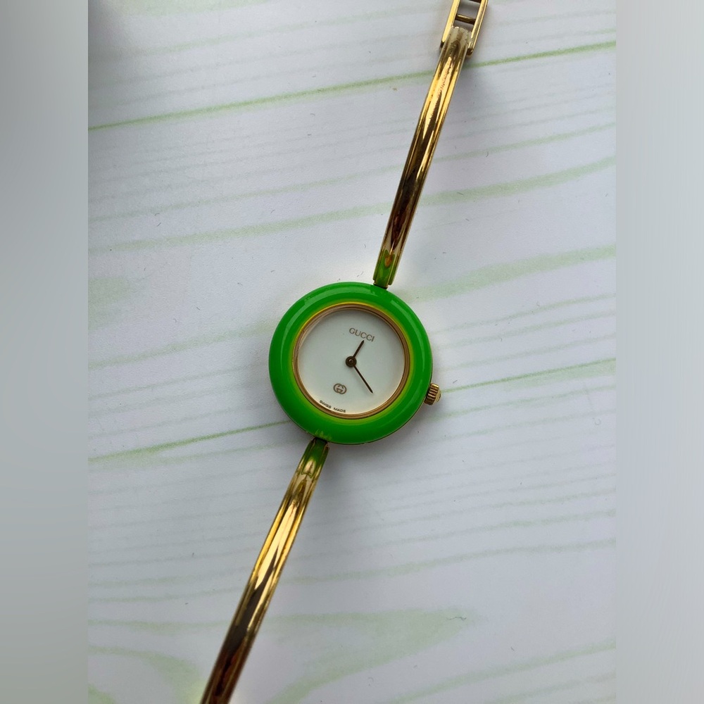 Authentic Gucci interchangeable bezel watch🌺🌼🌸🍀 - Picture 8 of 10
